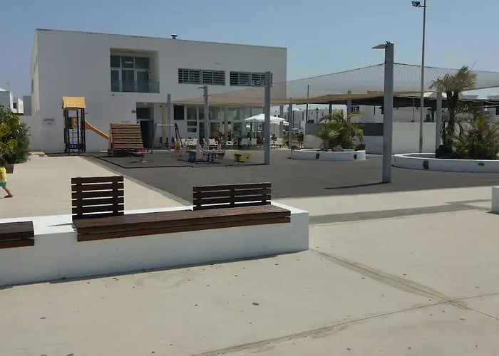 Apto Punta Mujeres Las Rosas